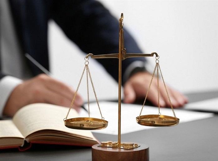 چرا باید وکیل بگیریم؟ چرا باید وکیل بگیریم؟