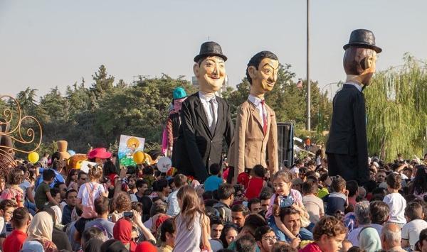 پای روبات ها هم به جشنواره عروسکی تهران رسید