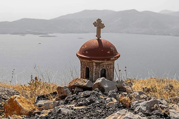 معابد مینیاتوری جاده های یونان